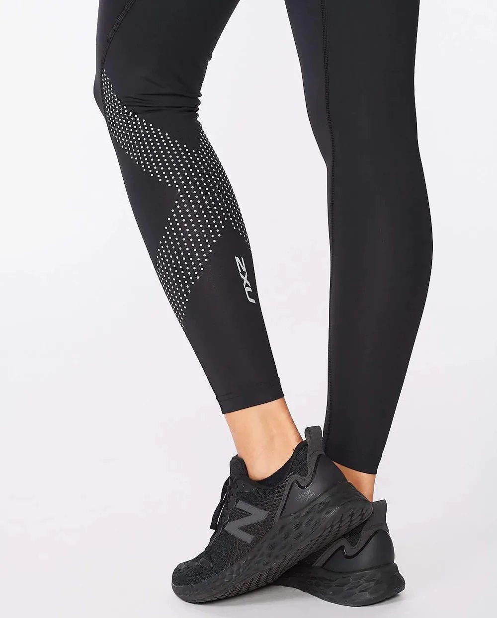 2XU Womens Motion Mid-Rise Compression Tights