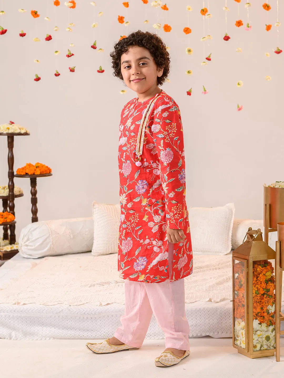 Boys  Floral Printed Regular Pure Cotton Kurta With Pyjamas - Ps Peaches