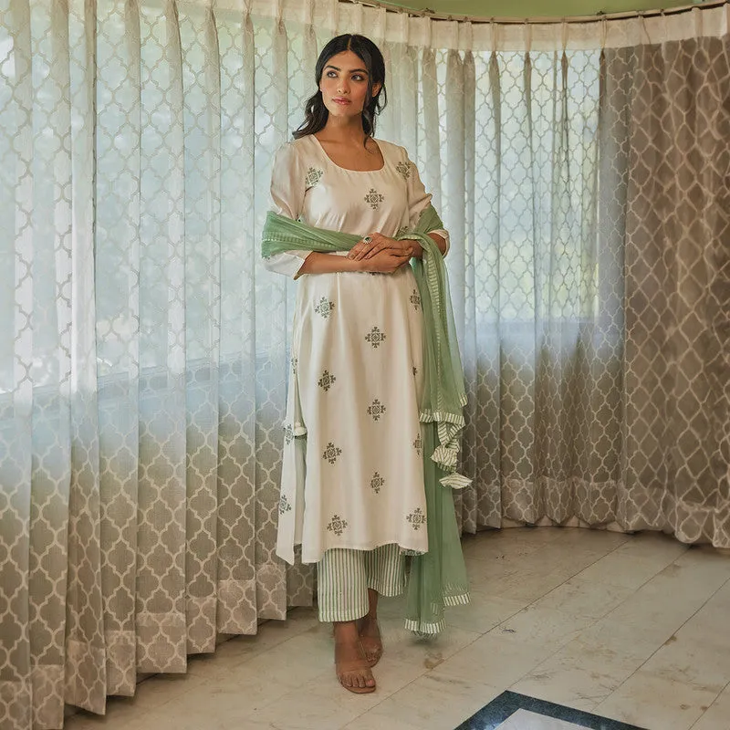 Muslin Kurta Set with Dupatta | Off-White | Embroidered