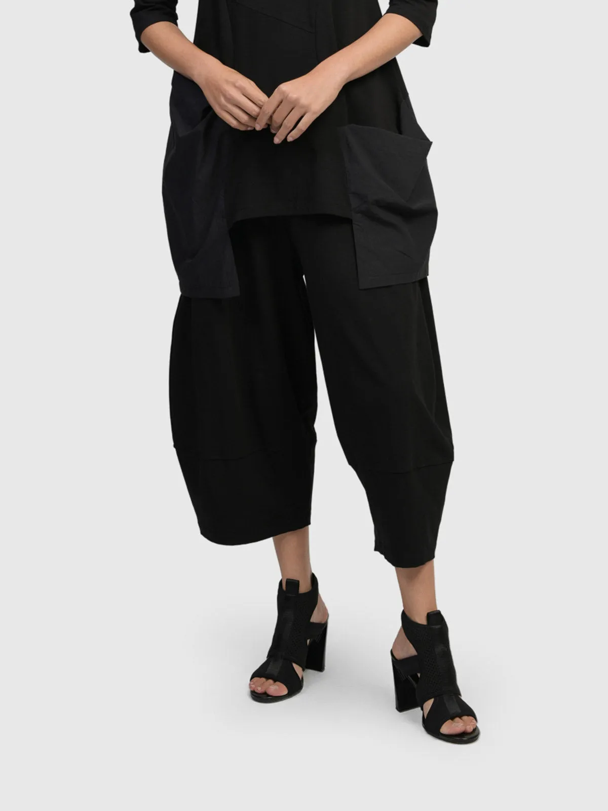 Urban Timeless New York Lantern Pant, Black